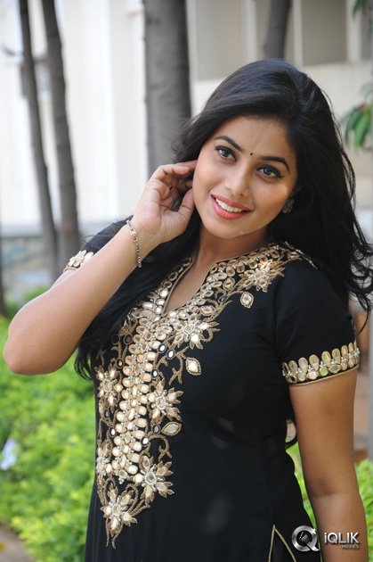 Poorna-at-Raju-Gari-Gadhi-Movie-Success-Meet